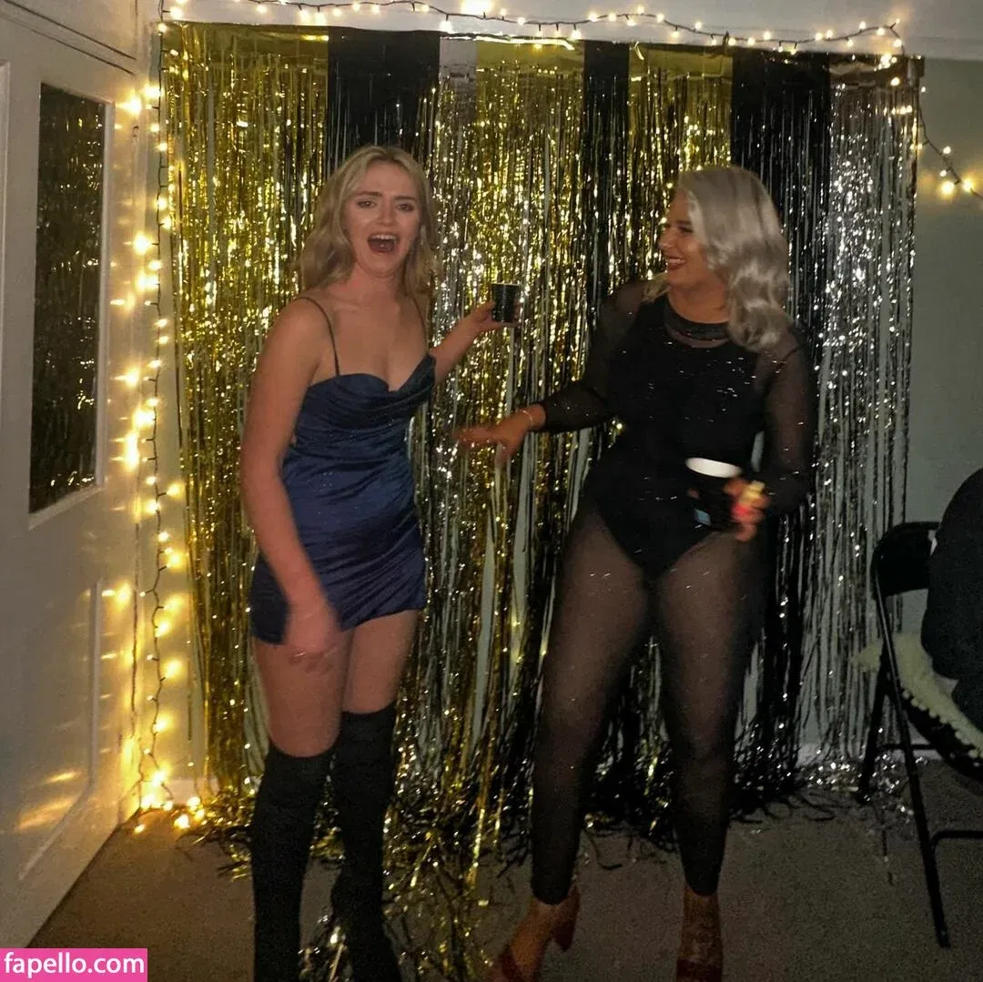 Molly Harding Onlyfans Photo Gallery 