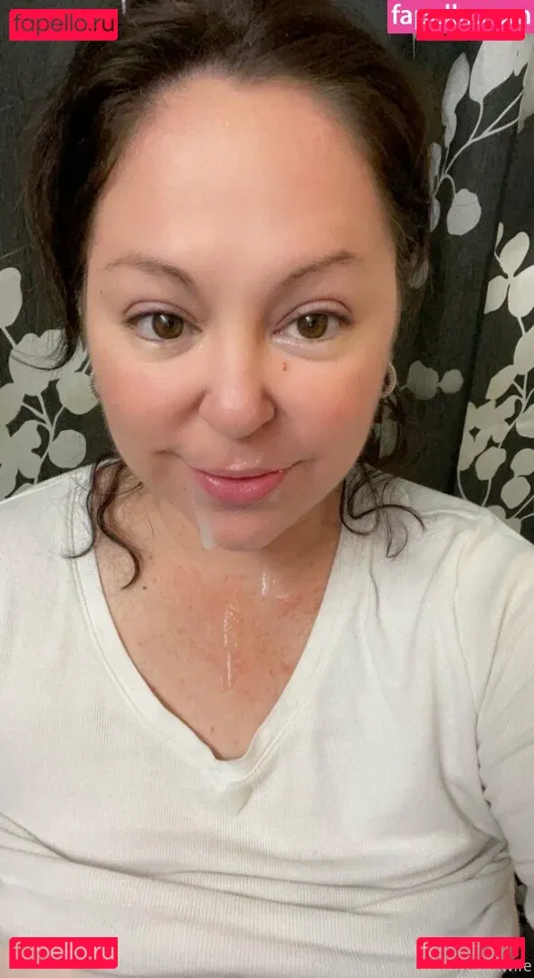 Honrny Thick Wife Onlyfans Photo Gallery 