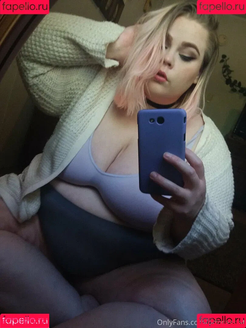 fatstonerchick.free Onlyfans Photo Gallery 