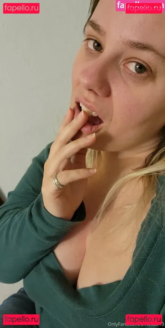 ameliab13 Onlyfans Photo Gallery 