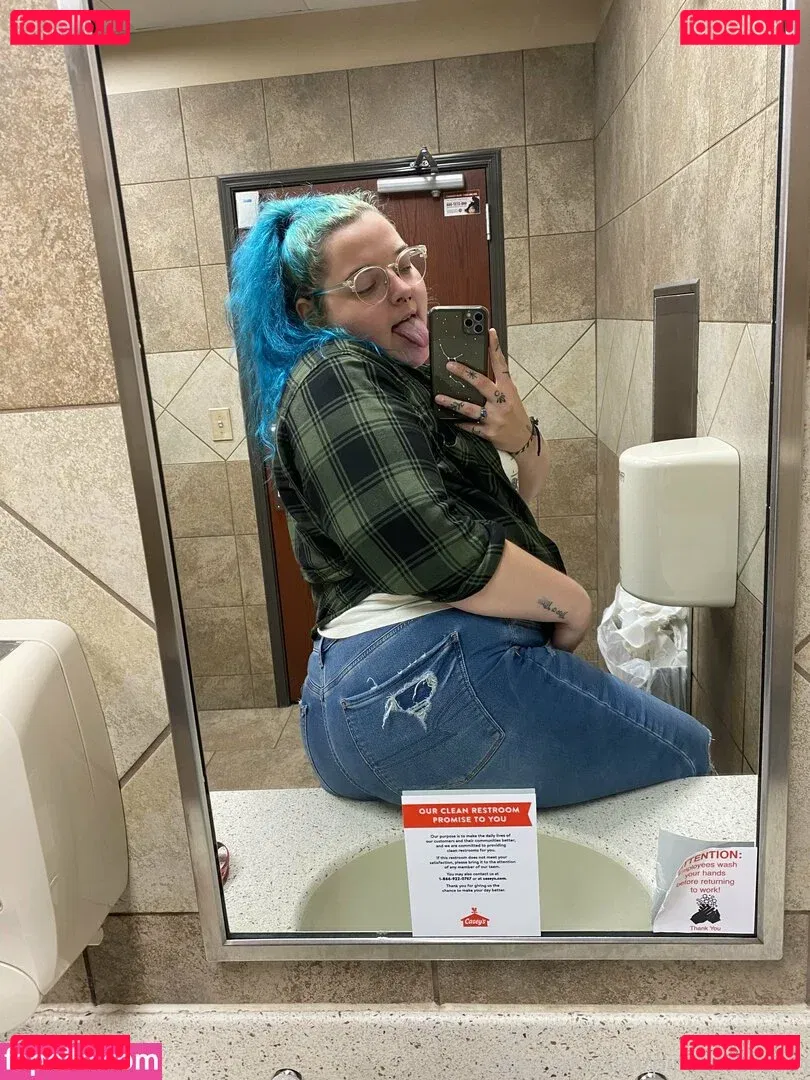 pipermedown Onlyfans Photo Gallery 