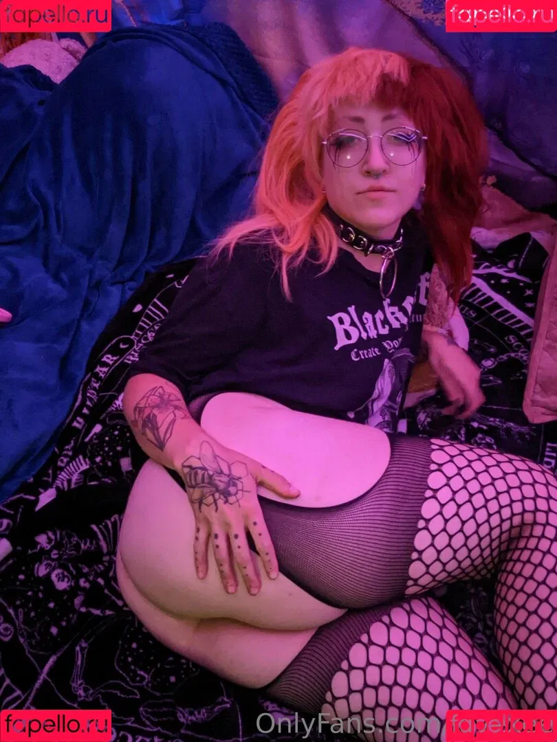 lovexee Onlyfans Photo Gallery 