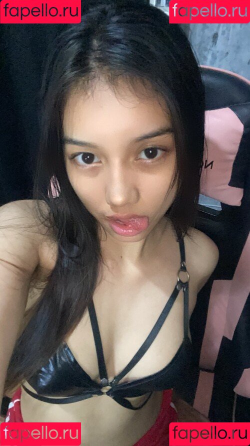 raisoftwi Onlyfans Photo Gallery 