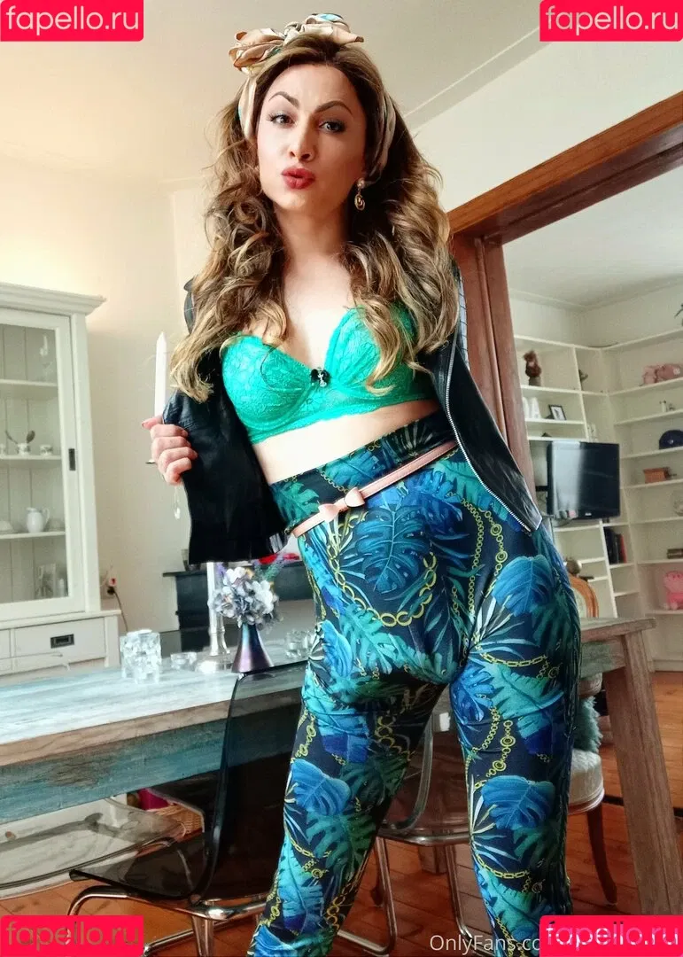 bulgequeen Onlyfans Photo Gallery 