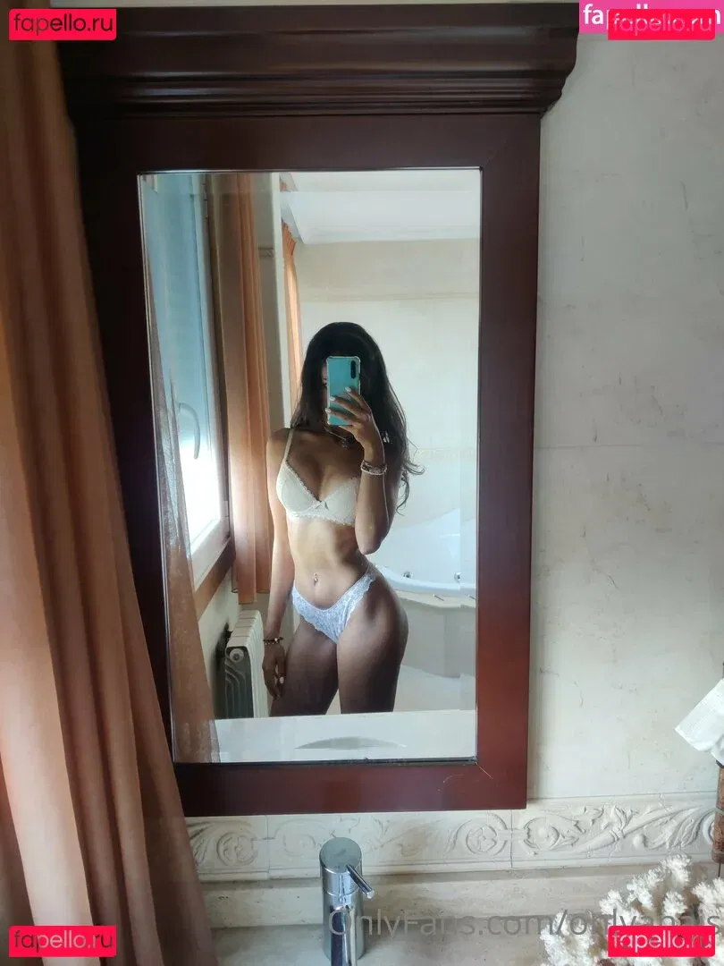 onlyanais Onlyfans Photo Gallery 