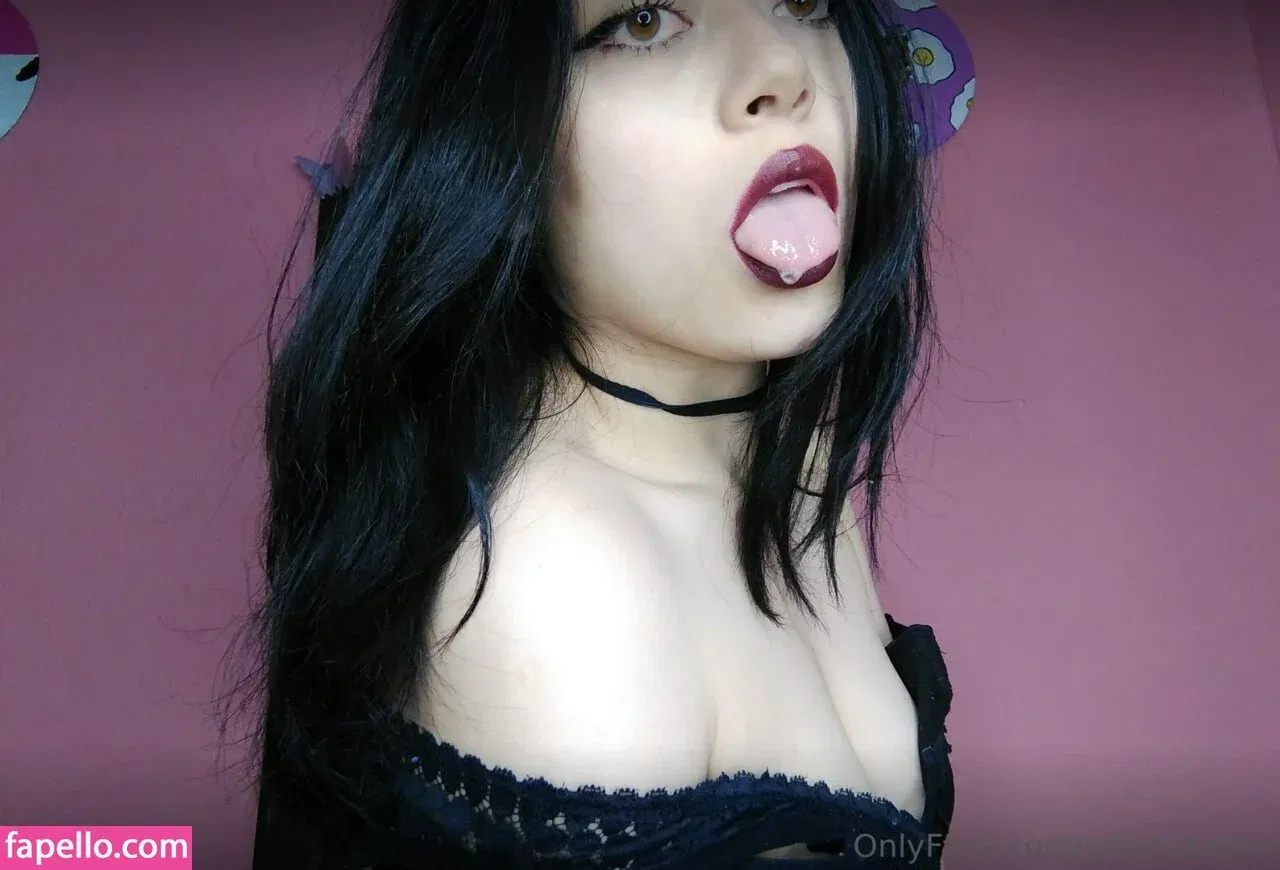 Whynot ASMR Onlyfans Photo Gallery 