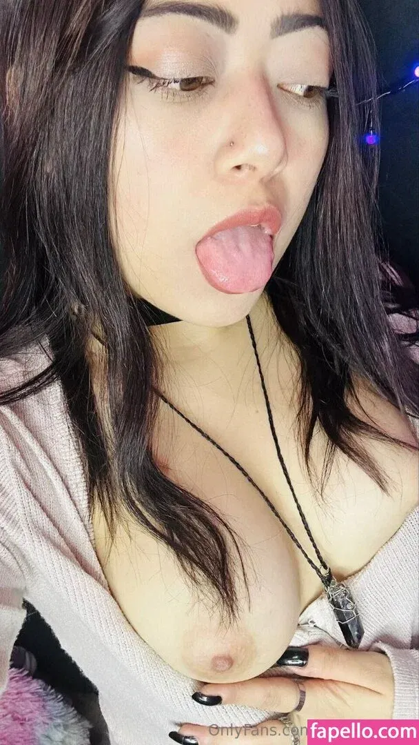 Whynot ASMR Onlyfans Photo Gallery 