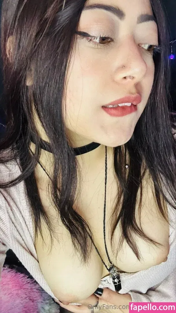 Whynot ASMR Onlyfans Photo Gallery 