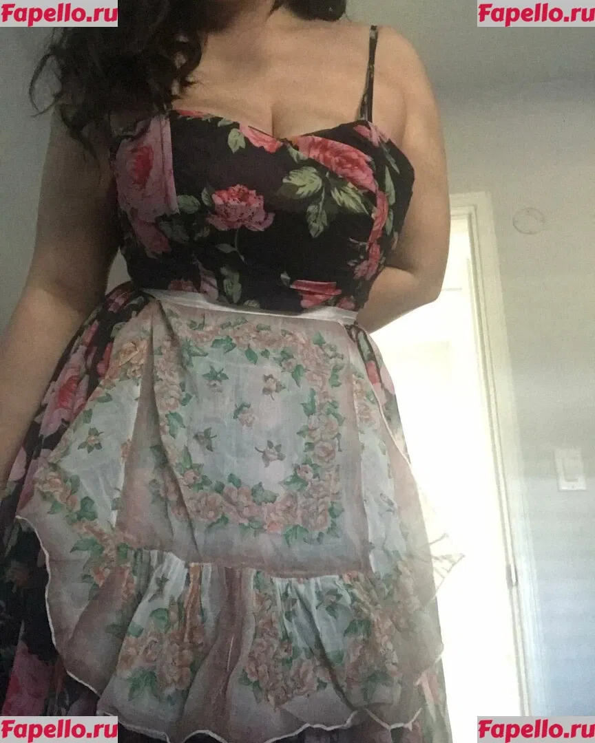 Rosaline Magdalene Onlyfans Photo Gallery 