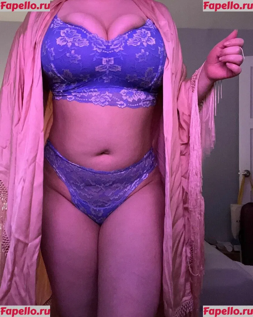 Rosaline Magdalene Onlyfans Photo Gallery 