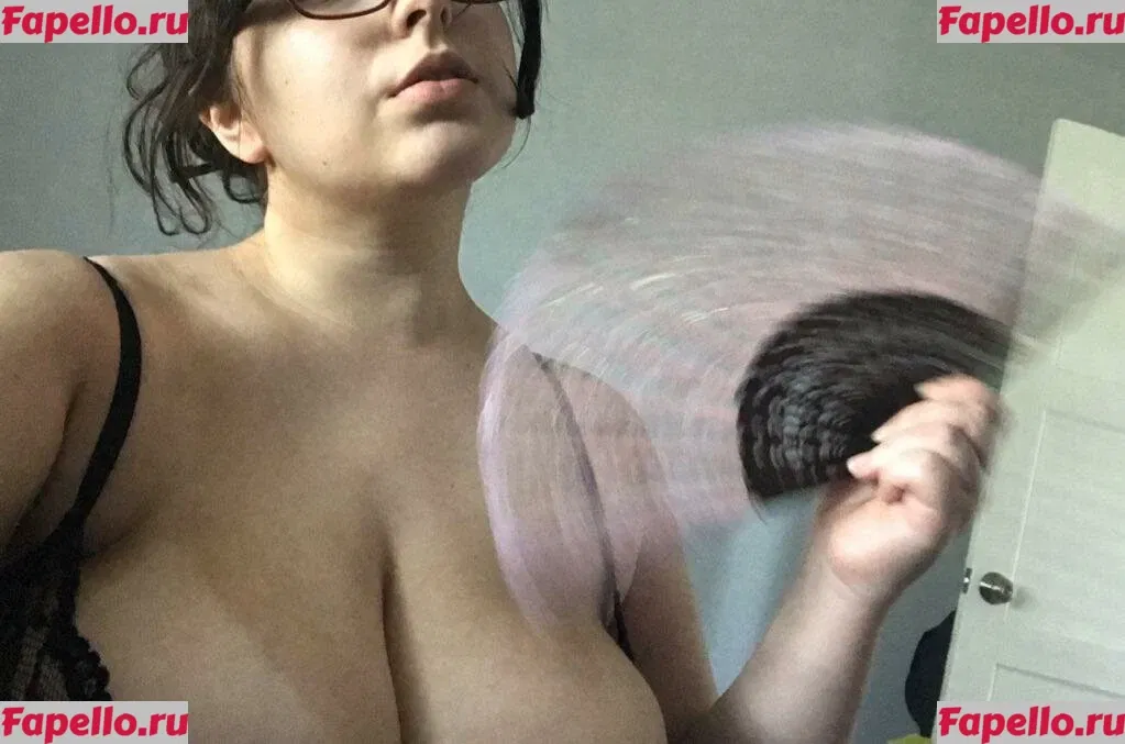 Rosaline Magdalene Onlyfans Photo Gallery 