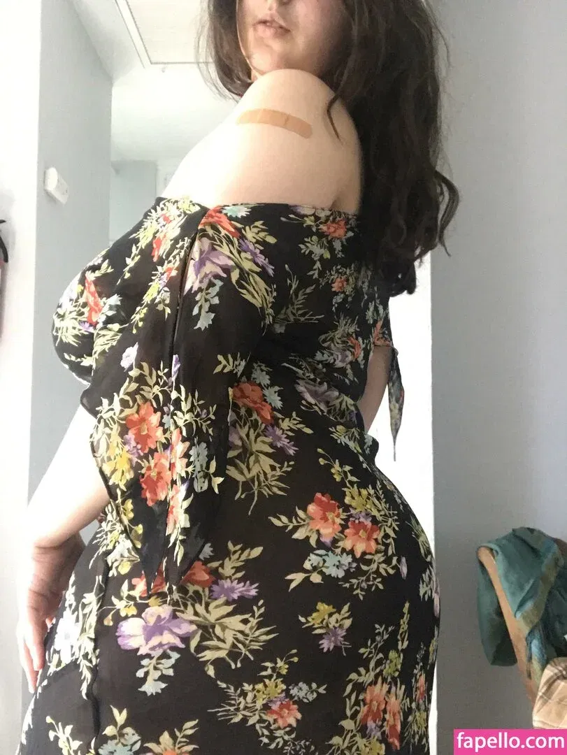 Rosaline Magdalene Onlyfans Photo Gallery 