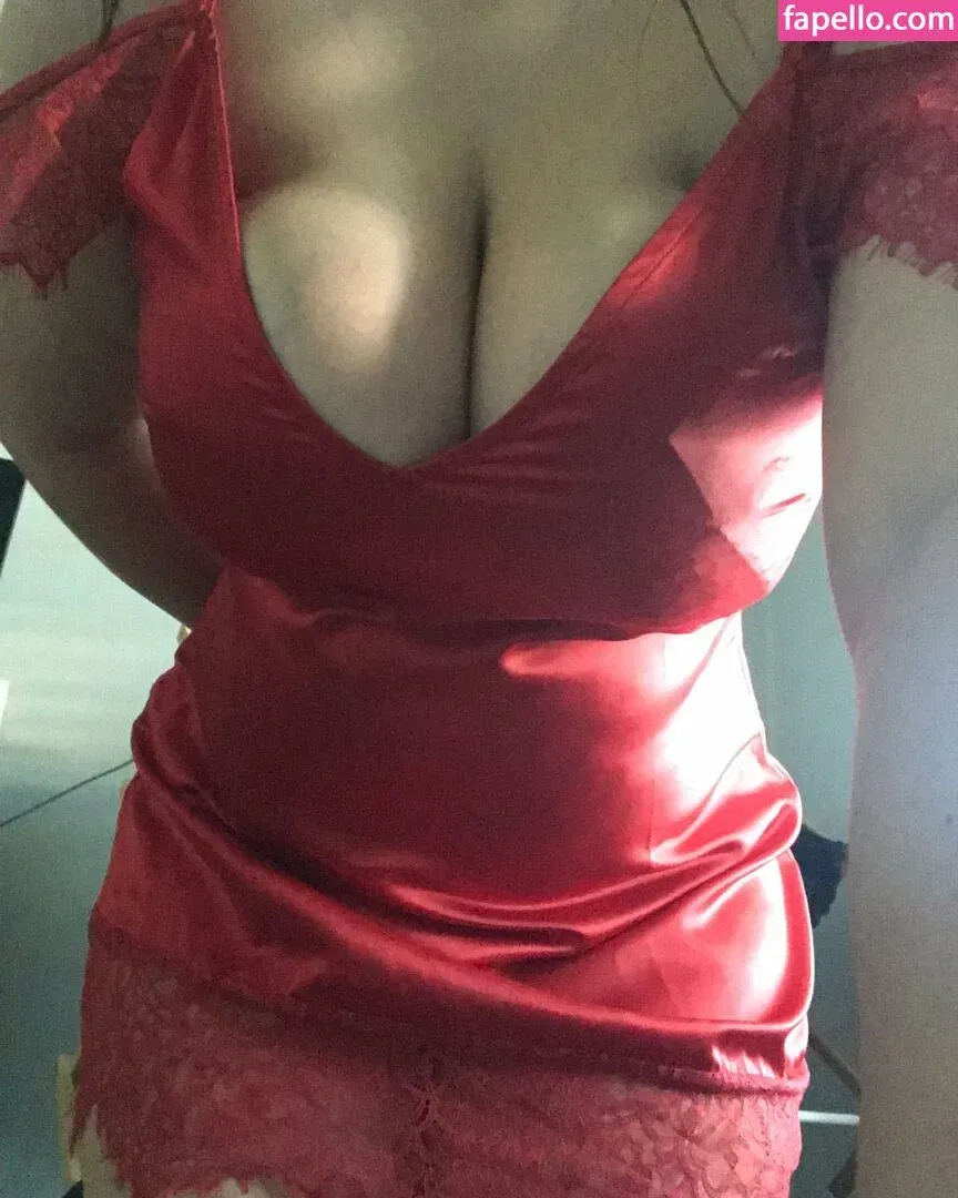 Rosaline Magdalene Onlyfans Photo Gallery 