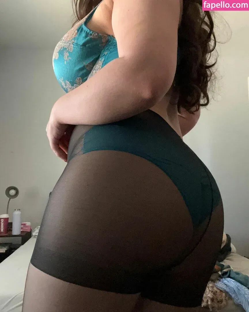 Rosaline Magdalene Onlyfans Photo Gallery 