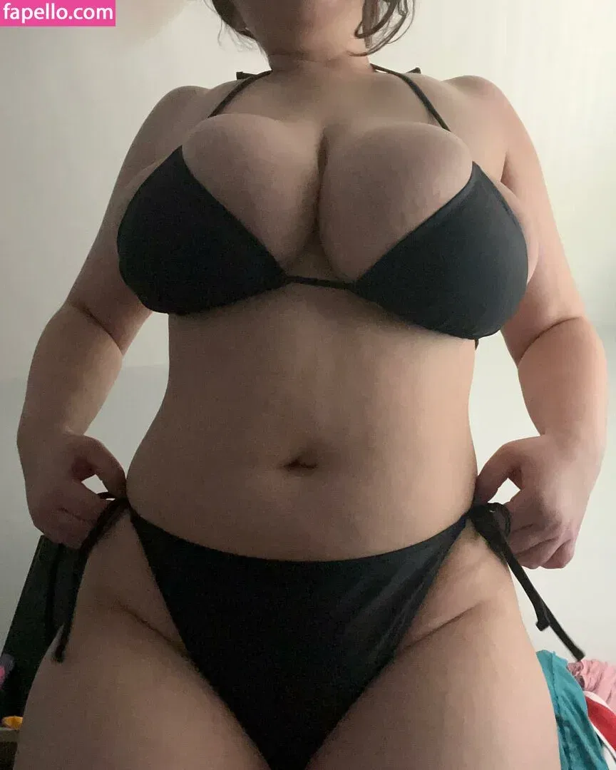 Rosaline Magdalene Onlyfans Photo Gallery 