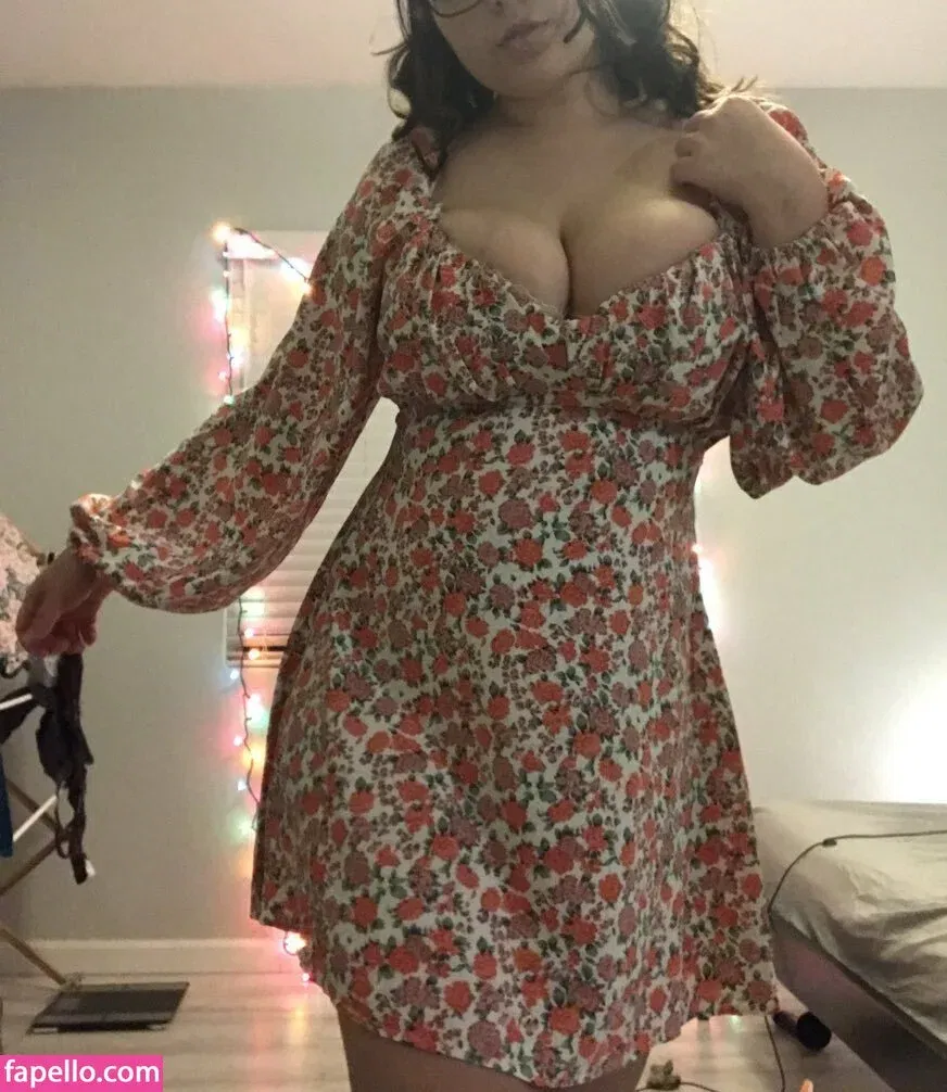 Rosaline Magdalene Onlyfans Photo Gallery 