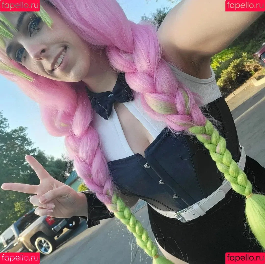 softgothwaifu Onlyfans Photo Gallery 