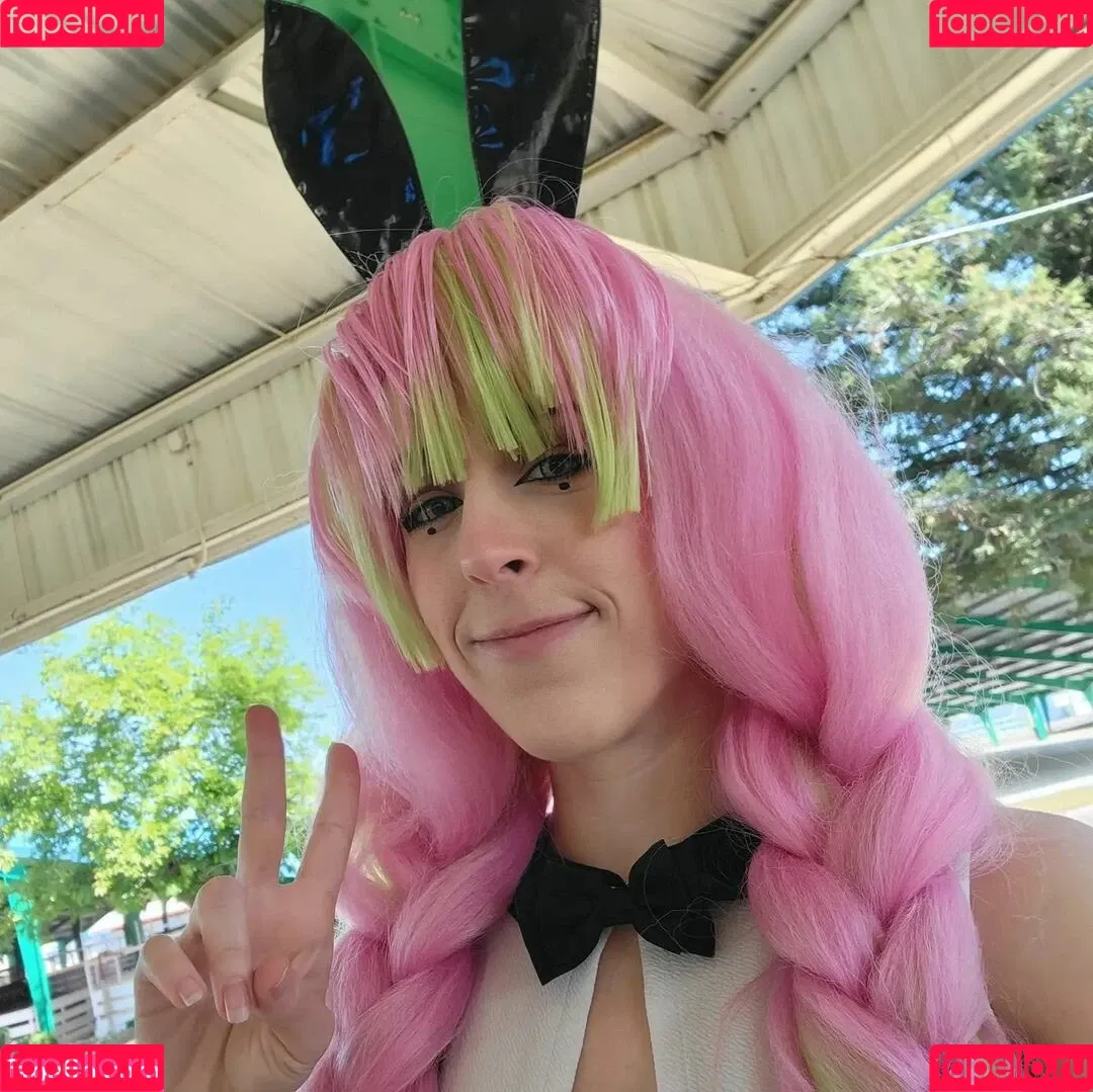 softgothwaifu Onlyfans Photo Gallery 