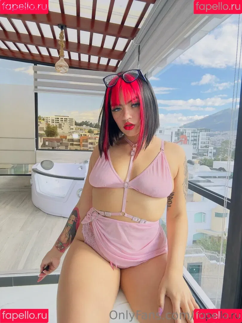 roseiaro Onlyfans Photo Gallery 