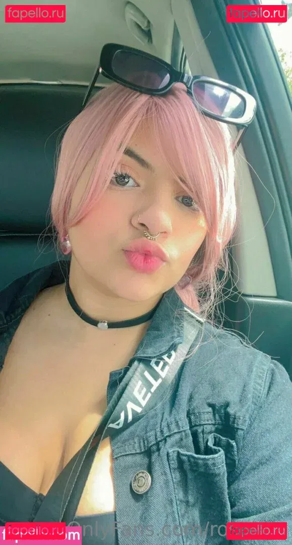roseiaro Onlyfans Photo Gallery 