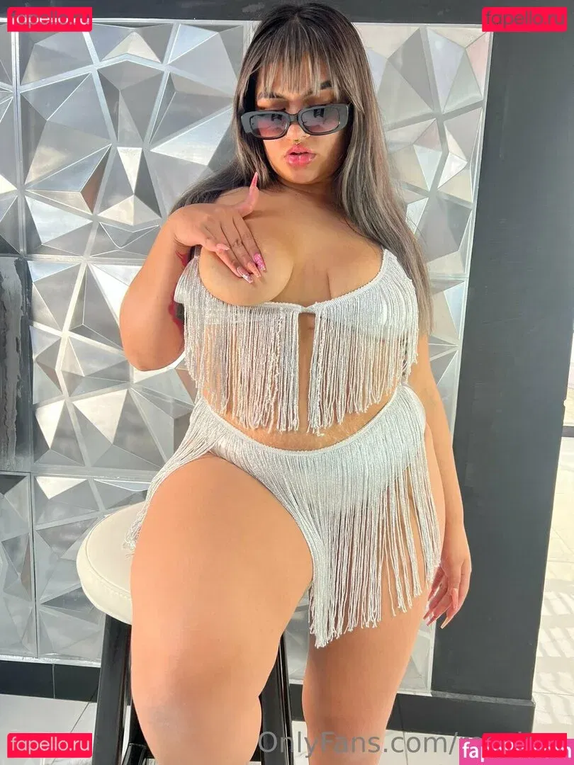 roseiaro Onlyfans Photo Gallery 