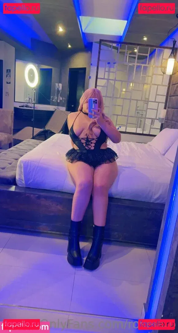 roseiaro Onlyfans Photo Gallery 
