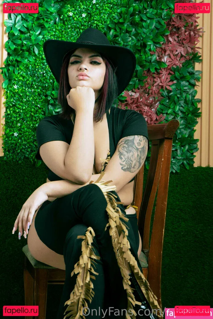 roseiaro Onlyfans Photo Gallery 