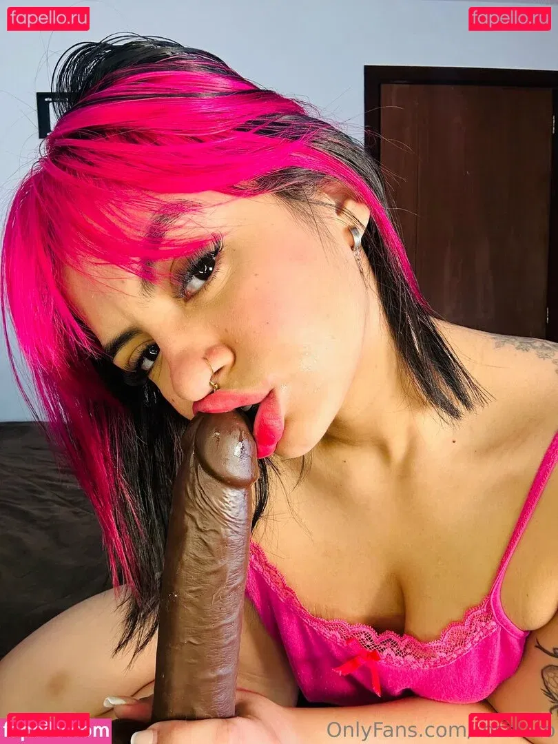 roseiaro Onlyfans Photo Gallery 