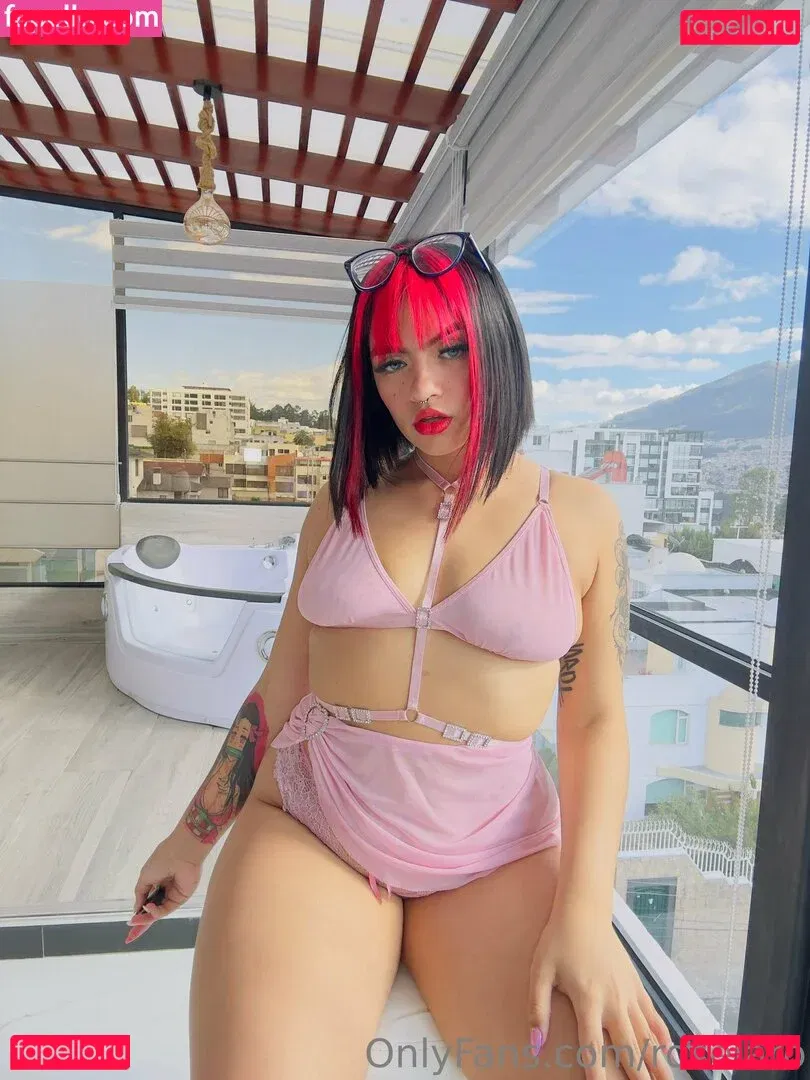 roseiaro Onlyfans Photo Gallery 