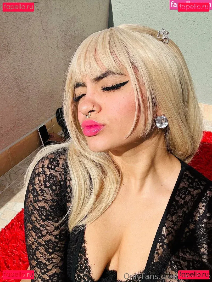 roseiaro Onlyfans Photo Gallery 