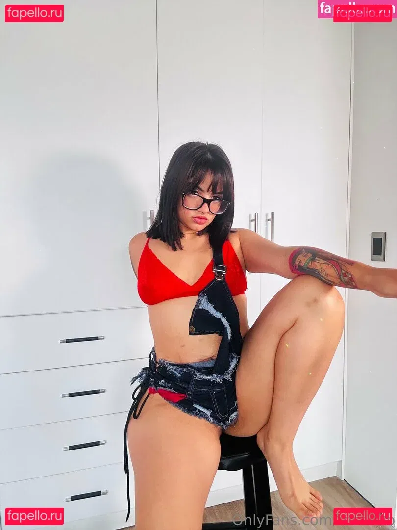 roseiaro Onlyfans Photo Gallery 