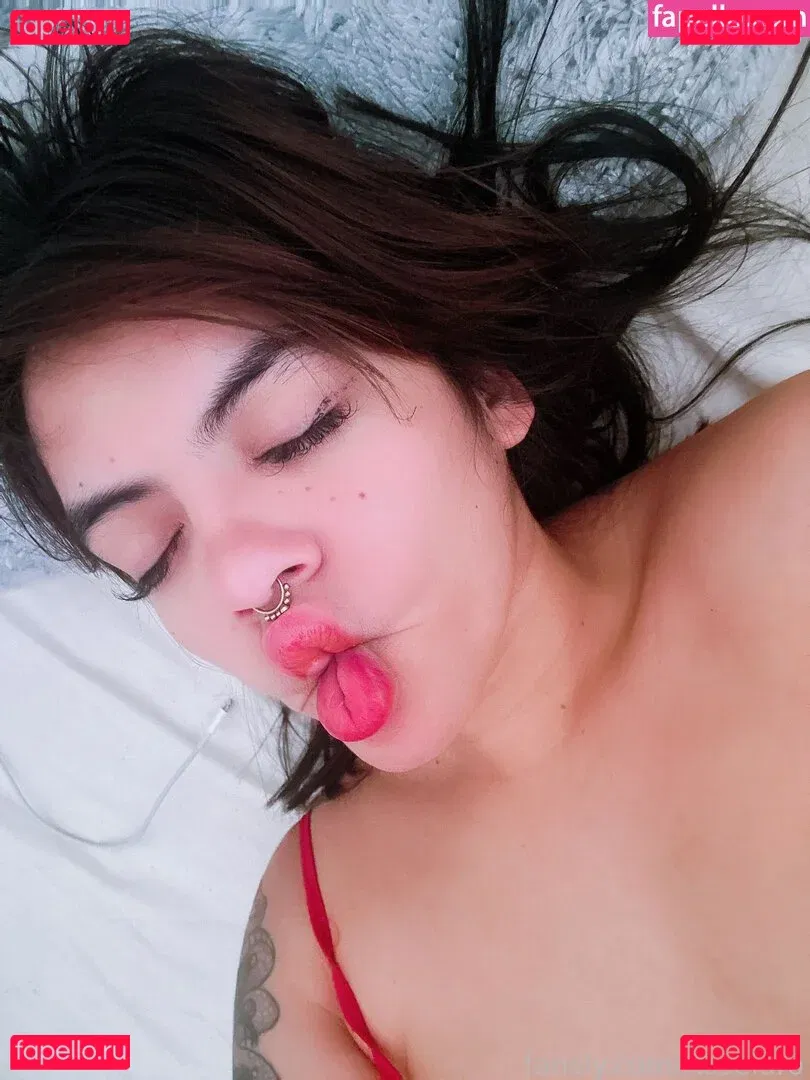 roseiaro Onlyfans Photo Gallery 