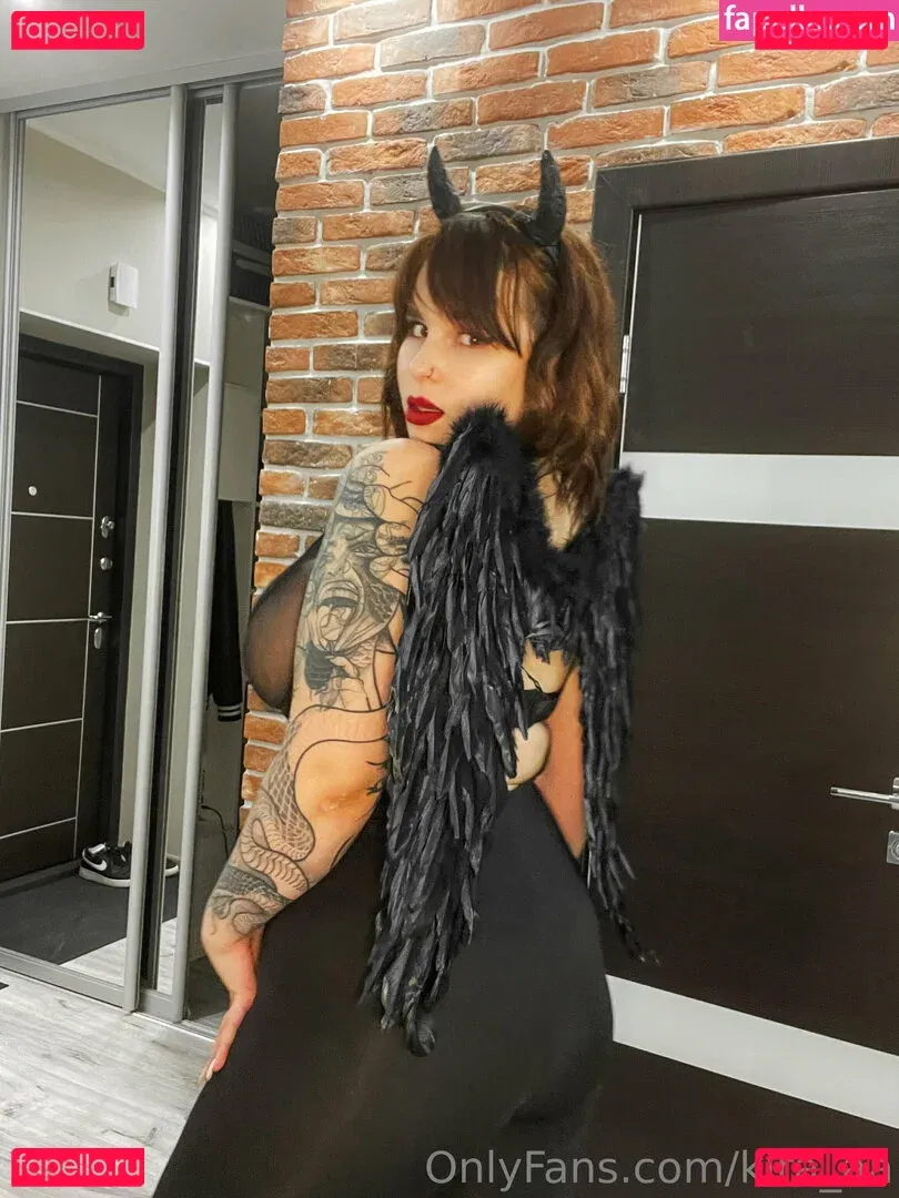 kira_aa Onlyfans Photo Gallery 