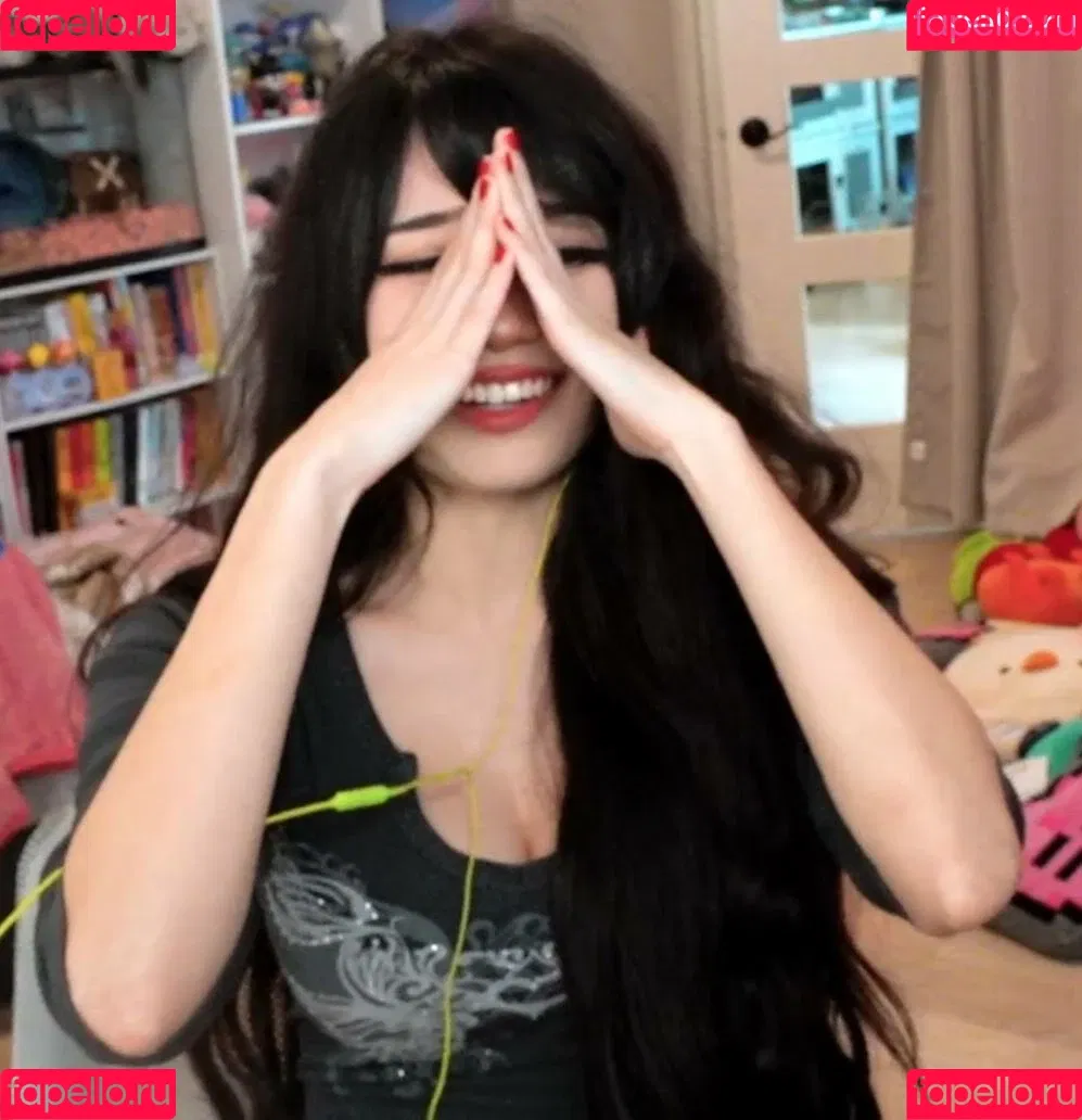 Emiru Onlyfans Photo Gallery 
