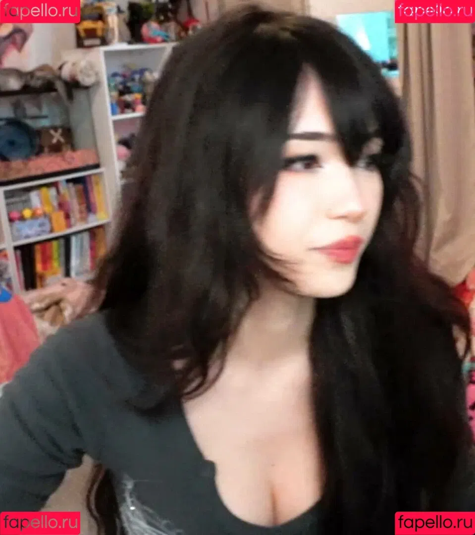 Emiru Onlyfans Photo Gallery 