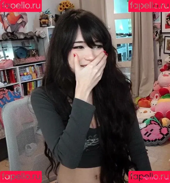 Emiru Onlyfans Photo Gallery 