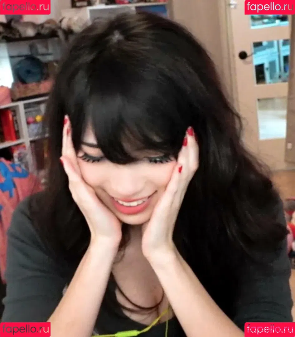 Emiru Onlyfans Photo Gallery 