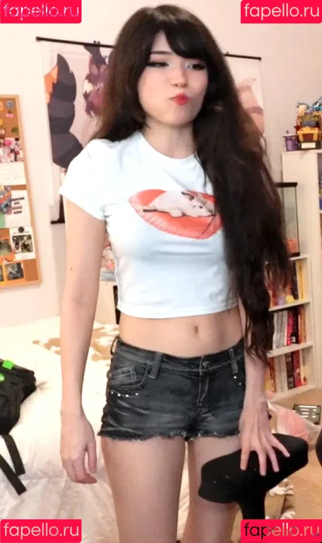 Emiru Onlyfans Photo Gallery 
