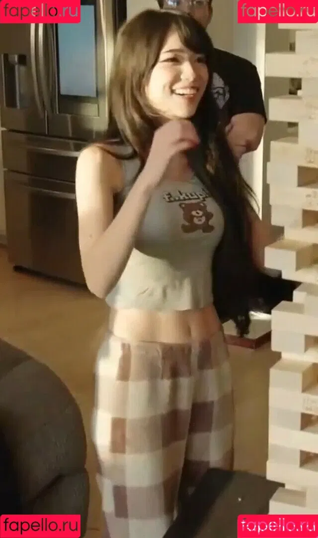 Emiru Onlyfans Photo Gallery 