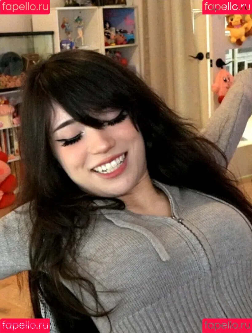 Emiru Onlyfans Photo Gallery 