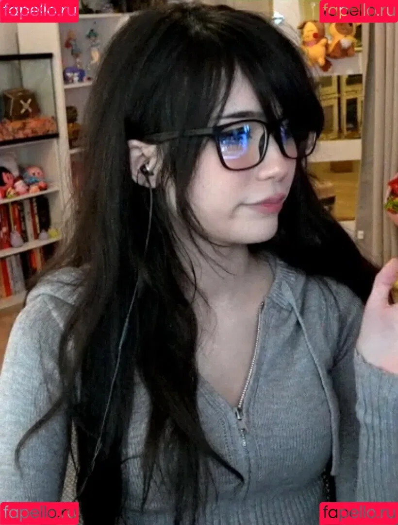 Emiru Onlyfans Photo Gallery 