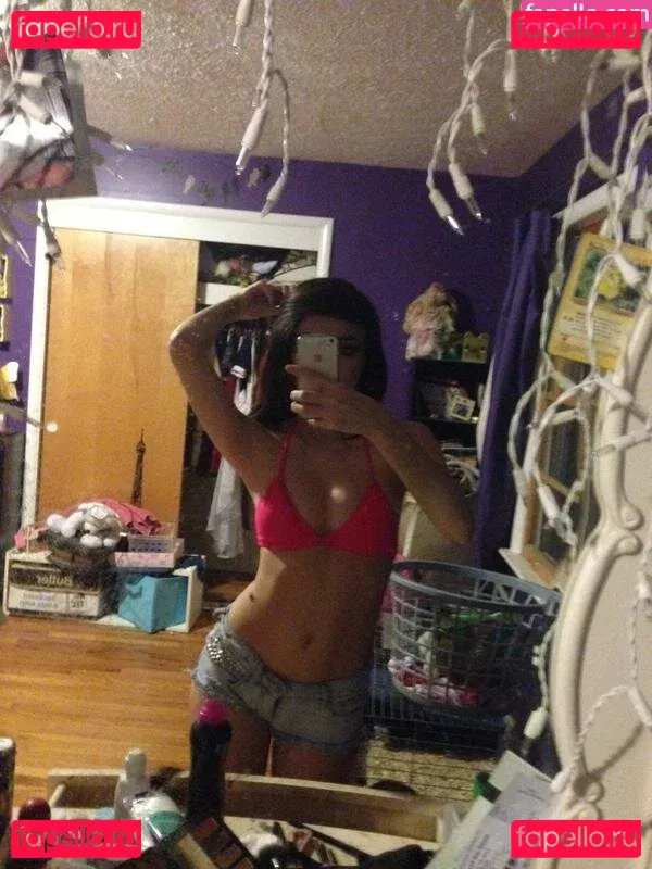 Emiru Onlyfans Photo Gallery 