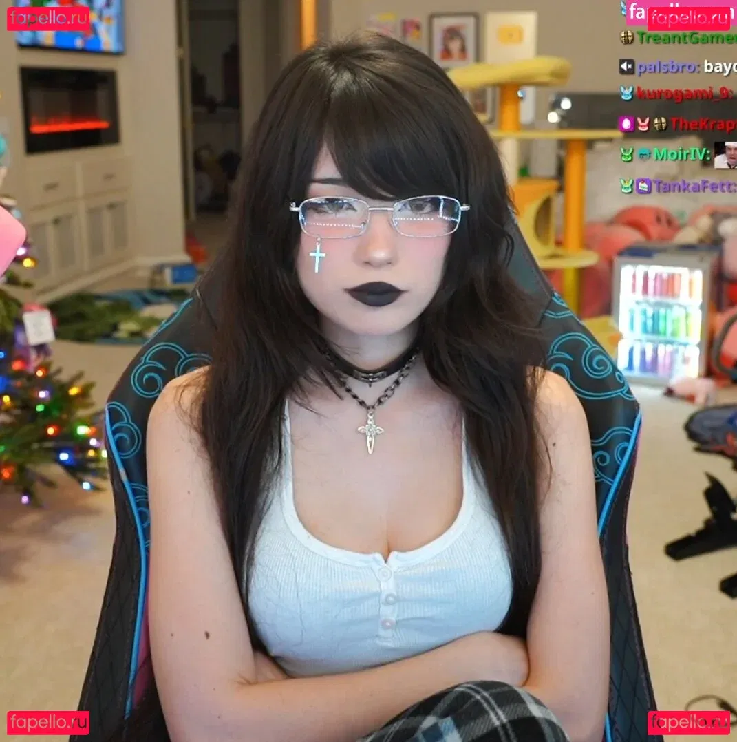 Emiru Onlyfans Photo Gallery 