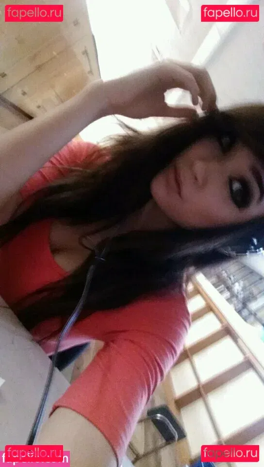 Emiru Onlyfans Photo Gallery 