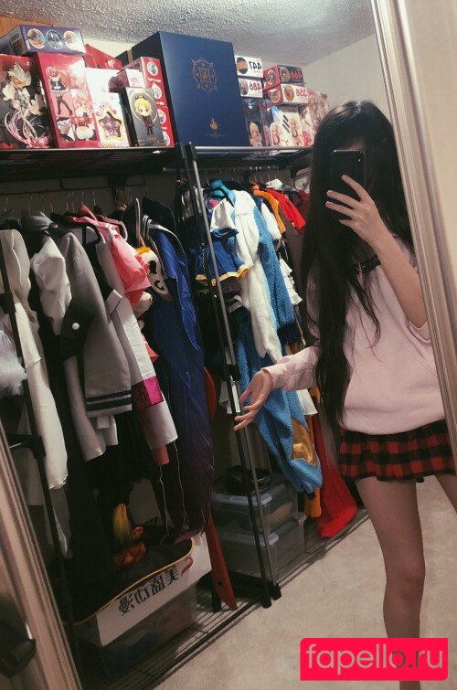 Emiru Onlyfans Photo Gallery 