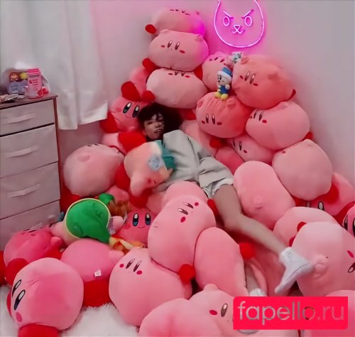 Emiru Onlyfans Photo Gallery 