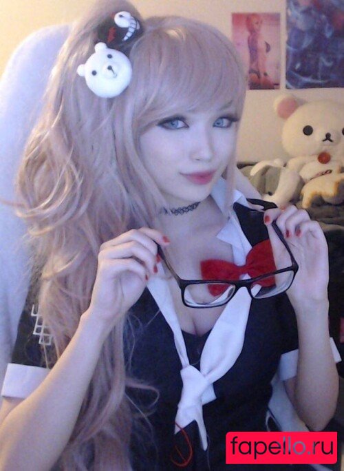 Emiru Onlyfans Photo Gallery 