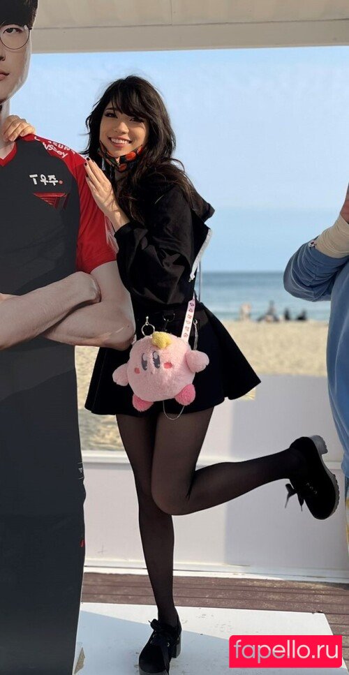 Emiru Onlyfans Photo Gallery 