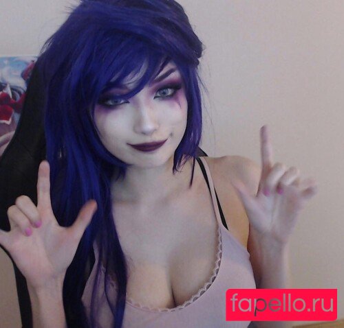 Emiru Onlyfans Photo Gallery 