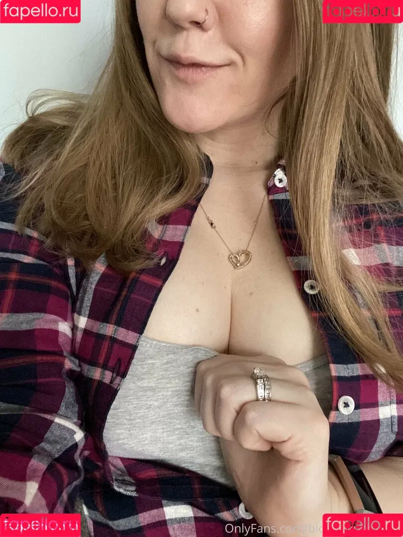 blondekushxfree Onlyfans Photo Gallery 